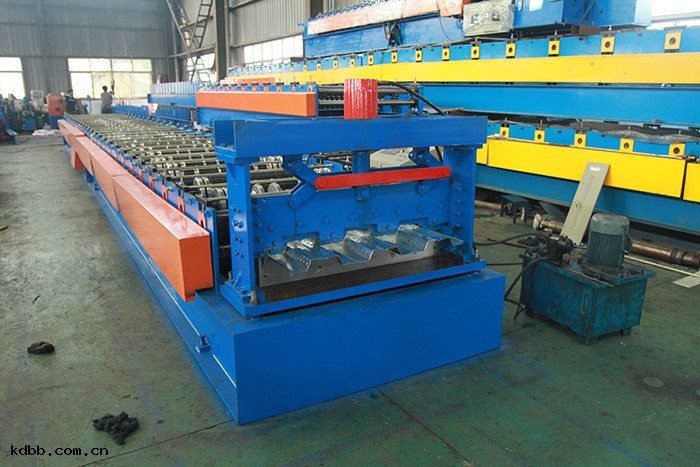 樓承(chéng)板成型設備 樓承(chéng)板成型設備